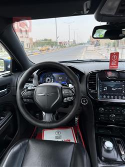 كرايسلر 300